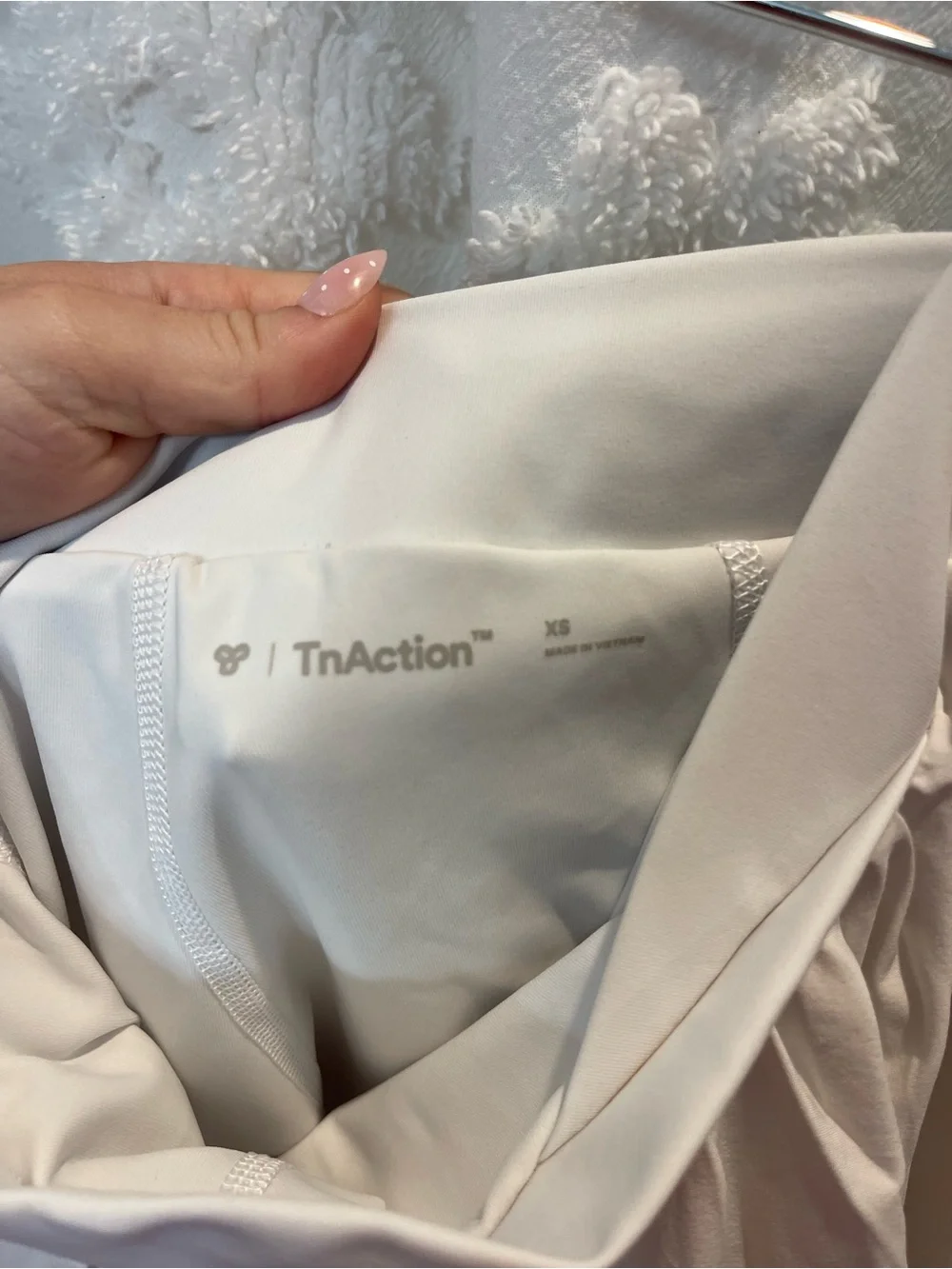 Aritzia TNA White tennis skirt with built in shorts